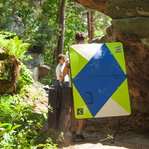 Kolorowy i kompaktowy crash pad do boulderingu idealny w skaly | Everberg